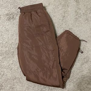 Pantone x F21 quilted sweat pant